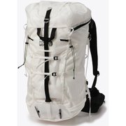 マウンテンハードウェア リュックサック バッグ135L 軽量 コンパクト グレー×オレンジのブランドカラーで魅せる、マウンテンハード