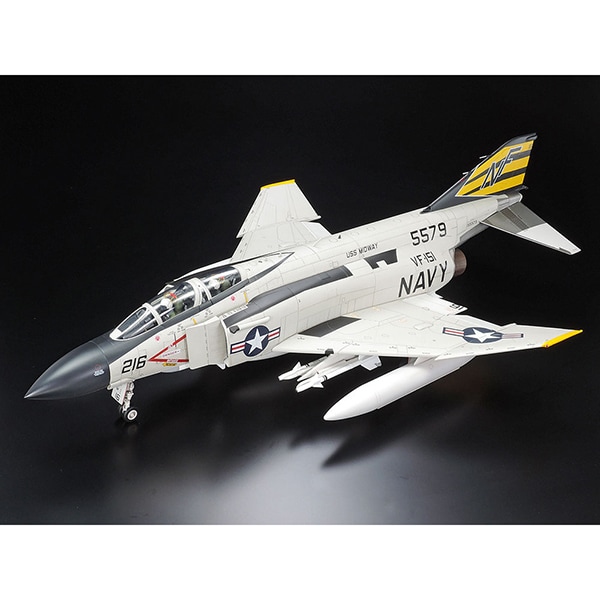 60306 1/32 マクダネル・ダグラス F-4J ファントムII [1/32 エアークラフトシリーズ]