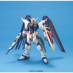 BANDAI (バンダイ) MG 1/100 ZGMF-X10A フリーダムガンダム 機動