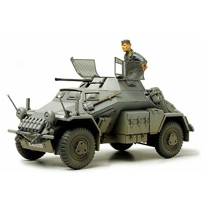 35270 1/35 ドイツ4輪装甲偵察車 Sd.Kfz.222（エッチングパーツ付き） [1/35 ミリタリーミニチュアシリーズ]
