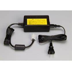 DJ-P24/P25/P35D/R100D用シングル連結充電用ACアダプター EDC-156