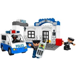 ヨドバシ.com - LEGO レゴ 5602 [デュプロ 警察署 2～5歳] 通販【全品