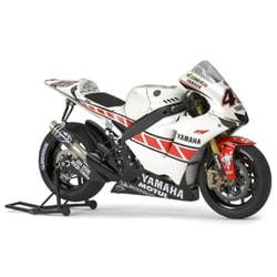 ヨドバシ.com - タミヤ TAMIYA 14115 ヤマハYZR-M1 50thアニバーサリー バレンシアエディションNo.46 [1/12  オートバイシリーズ] 通販【全品無料配達】