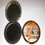 MK-64 [彫金コンパクトミラー Chokin Compact Mirror 白舞妓]