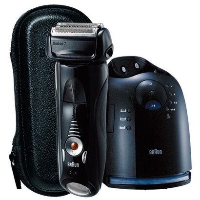 シェーバー（充電・交流両式） 洗浄機能付き Braun Series 7（ブラウン シリーズ7） 790CC-4LDE