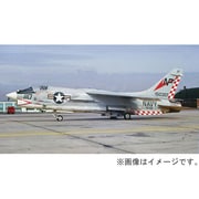 1/48 5863 F-8 クルセイダー