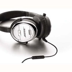 Bose ノイズキャンセリングヘッドフォン　QuietComfort 3 Bose Quietcomfort 3 Acoustic Noise Cancelling Headphones