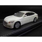 CN529 [1/43 日産 シーマ ハイブリッド クリスタルホワイトパール]
