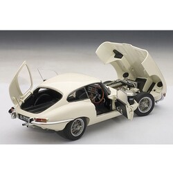 ヨドバシ.com - オートアート AUTOart 73613 [1/18 ジャガー E