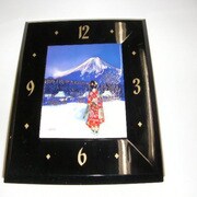 角時計　富士山舞妓 [彫金]