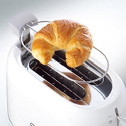 【未開封新品】デロンギ「ポップアップトースター TTP220J-WH」 20130204105604_687_.jpg