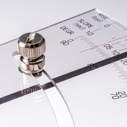 ヨドバシ.com - ステッドラー STAEDTLER マルス 勾配三角定規