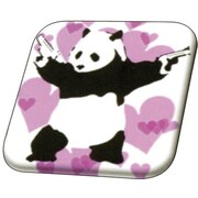Banksy 32mmスクエアバッジ BKB007 Banksy /Panda Guns Pink