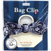 TIZ-1-05 BowTieBagClip PaisleyBlue