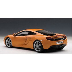 Amazon.co.jp: オートアート マクラーレン MP4-12C オレンジ 1/18スケール : おもちゃ