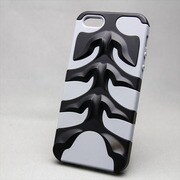MINIOPAL SELLCTION 21786 [iPhone5/5s用 骨浮き出し 立体ケース ボーンシリーズ BK×グレー]