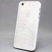 MINIOPAL SELLCTION 22851 [iPhone5/5s用 彫刻調 渦柄ケース プラスチック ホワイト]