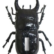 粘土の昆虫型貯金箱 プルルホワイト付 023693