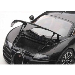 【絶版品】ブガッティ ヴェイロン スーパースポーツ　1/18 Amazon | AUTOart 1/18 ブガッティヴェイロン スーパースポーツ