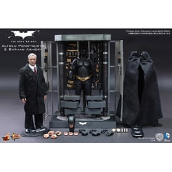 ホットトイズ　ダークナイト アルフレッド・ペニーワース&バットスーツ格納庫 Amazon.co.jp: ムービー・マスターピース ダークナイト