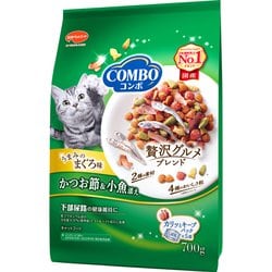 コンボ キャット まぐろ味・かつおぶし・小魚添え [猫用 ドライフード 700g（140g×5袋）アダルト 総合栄養食]