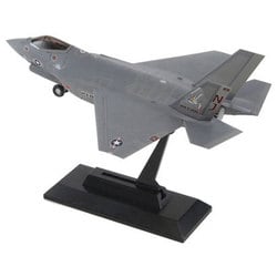 ピットロード 1/144 F-35C & 1/144 U-4 （完成品） ピットロード 1/144 F35A (航空自衛隊)製作の話。 - Think Like