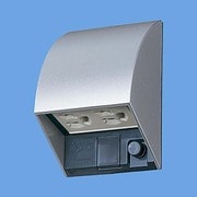 WK4602SK [スマート接地防水ダブルコンセント（抜け止め式・アースターミナル付）（露出・埋込両用） ホワイトシルバー]