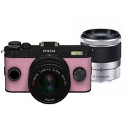 Q-S1 ダブルズームキット ブラック×ペールピンク 007 [ボディ＋交換レンズ「PENTAX-02 STANDARD ZOOM」「PENTAX-06 TELEPHOTO ZOOM」]