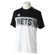F87737-DCV14-J/XO [WNTR HPS GAME Tシャツ(Nets) メンズ XOサイズ]