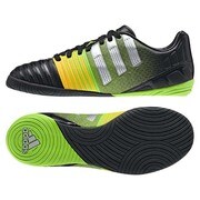 インドア用トレーニングシューズ ナイトロチャージ3.0 IN J ジュニアサイズ 22.0cm コアブラック×シルバーメット×ソーラーゴールド [M29874-220]