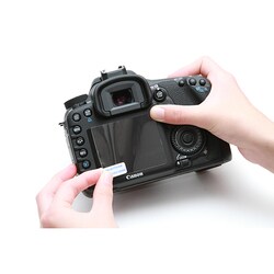 DISCOVERED - ディスカバード イージーカバー Canon EOS Kiss X7 用 ブラック EOS Kiss X7用シリコンカバー。レッドも - デジカメ Watch Watch