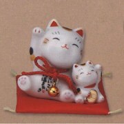CT7334 [円満まねき猫 だっこ]