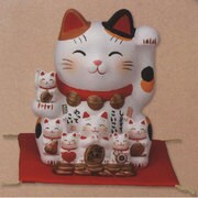 CT7462 [ふく運満願招き猫 左手上げ・小]