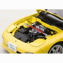 ヨドバシ.com - オートアート AUTOart 75966 [1/18スケール ダイ