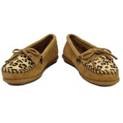 347F [モカシン LEOPARD KILTY MOC（レオパードキルティーモック） レディース 22.0cm トープ]