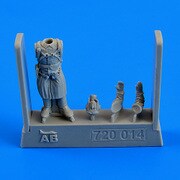 ARB720014 [1/72 WWIIロシア軍パイロット]
