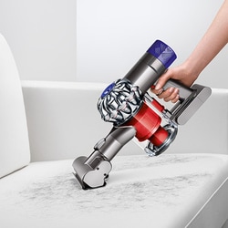 ダイソン dyson v6 animalpro 掃除機 新開発ヘッドでカーペットを強力に吸引、ダイソンの新コードレス