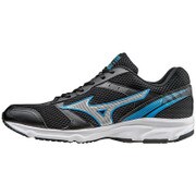 K1GA160003 [MAXIMIZER 18 ランニングシューズ メンズ ブラック×シルバー×スカイブルー 29.0cm]