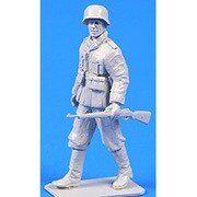 CMF48303 [1/48 レジンパーツ ドイツ 小銃を持つ兵士]