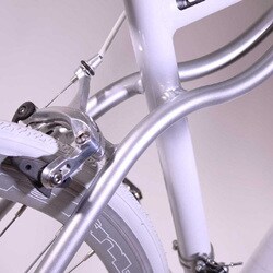 ヨドバシ.com - wachsen ヴァクセン 700C アルミロードバイク 14