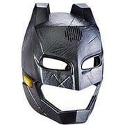 「バットマン vs スーパーマン ジャスティスの誕生」 マテル コスプレ 「ボイスチェンジャー」アーマード・バットマン [フィギュア]
