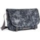 11646604 [Classic Messenger Bag(クラシックメッセンジャー) Mサイズ アシッドデニム]