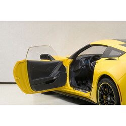 ヨドバシ.com - オートアート AUTOart 71260 [1/18スケール シボレー コルベット Z06 C7.R エディション イエロー]  通販【全品無料配達】