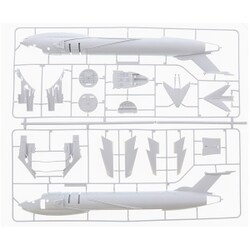 エアフィックス 1/72 イギリス空軍 ハンドレページ ヴィクター B.2 プラモデル X12008 ggw725x Amazon | エアフィックス 1/72 イギリス空軍 ハンドレページ