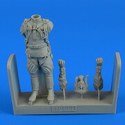 ソ連空軍パイロット 第2次大戦時 [1/32 レジンフィギュア]