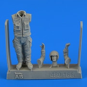 ワルシャワ条約加盟国飛行機整備士パート2 [1/48 レジンフィギュア]