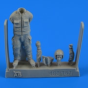 ワルシャワ条約加盟国飛行機整備士パート3 [1/48 レジンフィギュア]