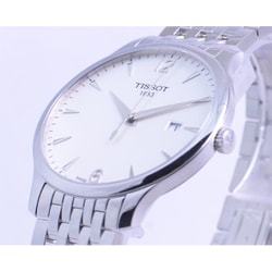 8,330円ティソ TISSOT T0636101103700 トラディション　腕時計