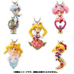 上品なブランド ヨドバシ.com セーラームーン4 Dolly Twinkle BANDAI バンダイ - キーホルダー・アクリルキーホルダー