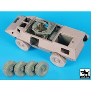 HAUT35178 [1/35 ミリタリーアクセサリー M117 ガーディアン インテリア＋ホイールセット トランぺッター用]